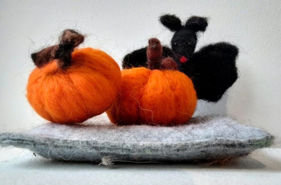 Needle felt pumpkins and bat 966x635.jpg